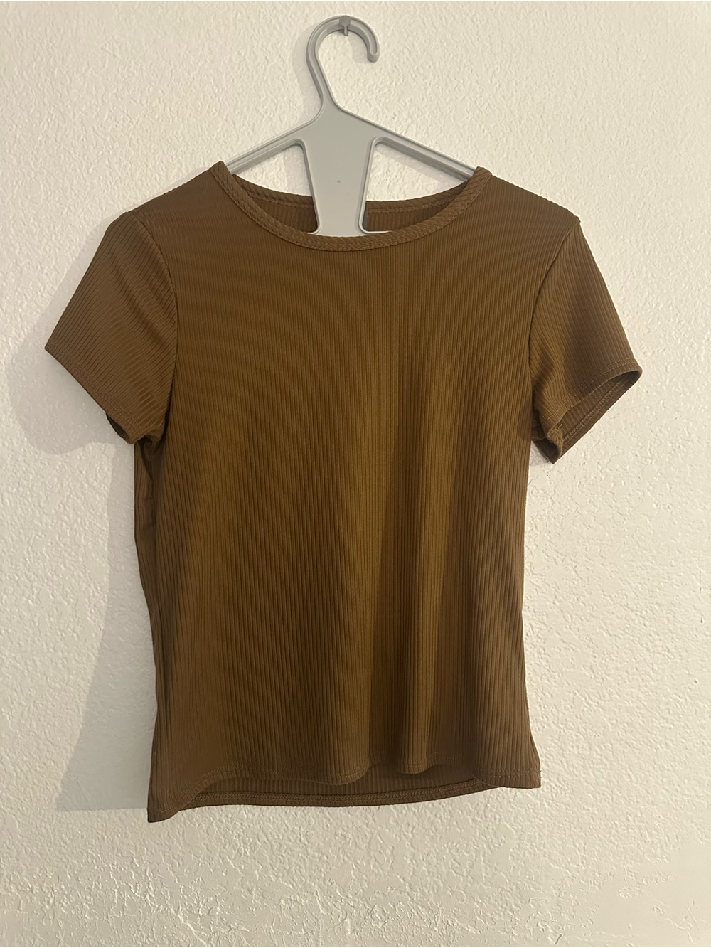 Olivia Rae Ribbed Short Sleeve Tee - Brown